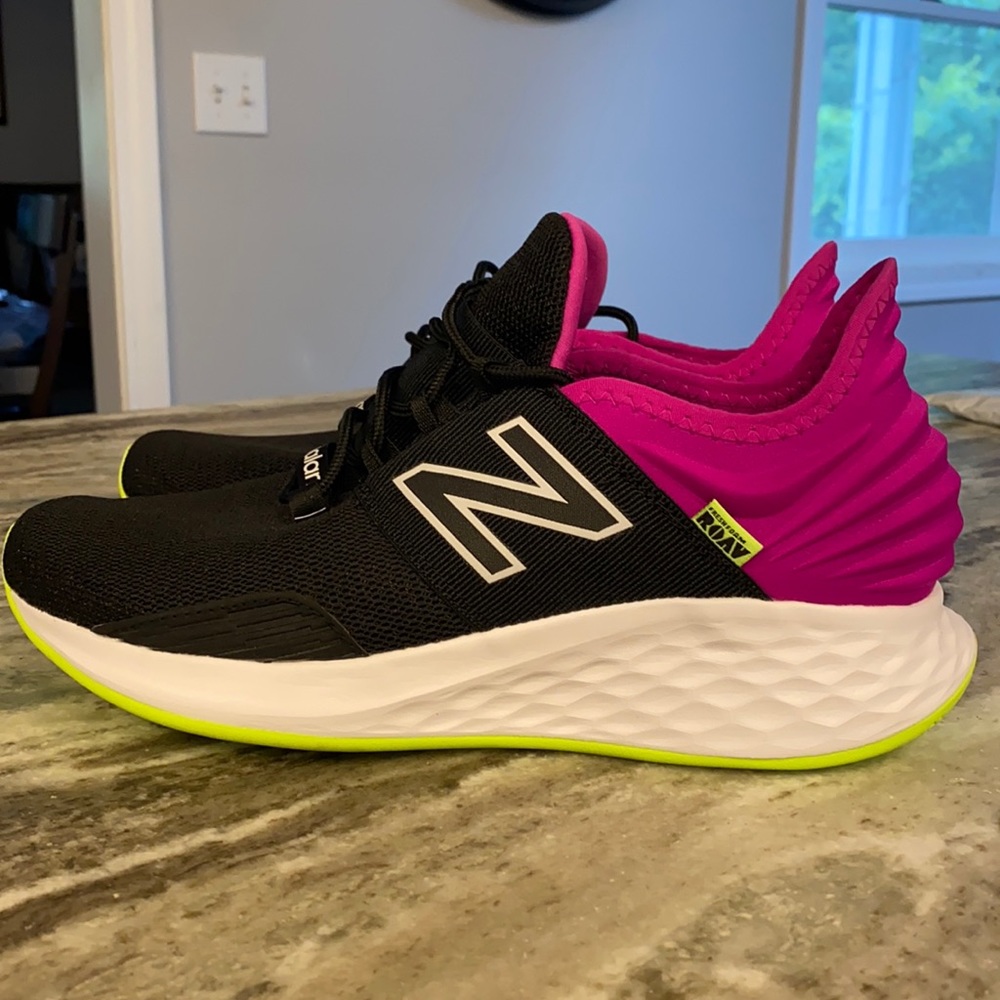 New Balance Fresh Foam Roav - Size 11 Wide